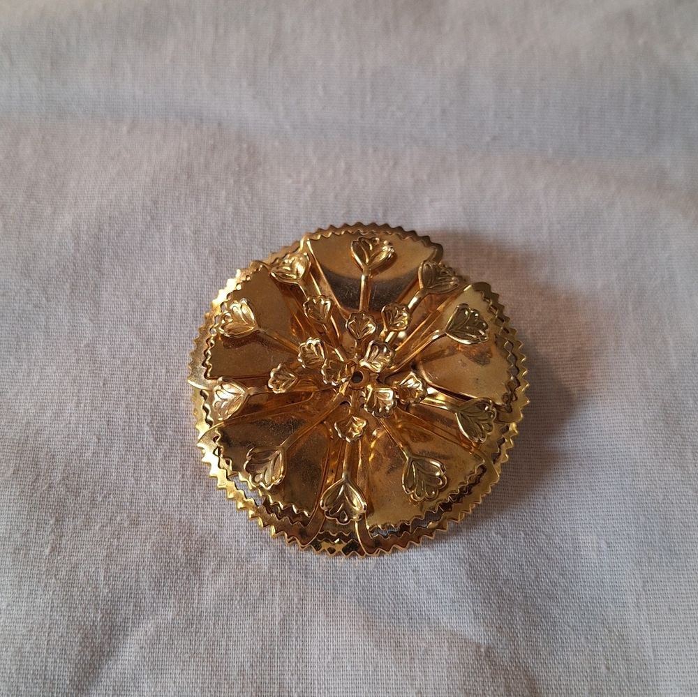 Gold Flower Brooch